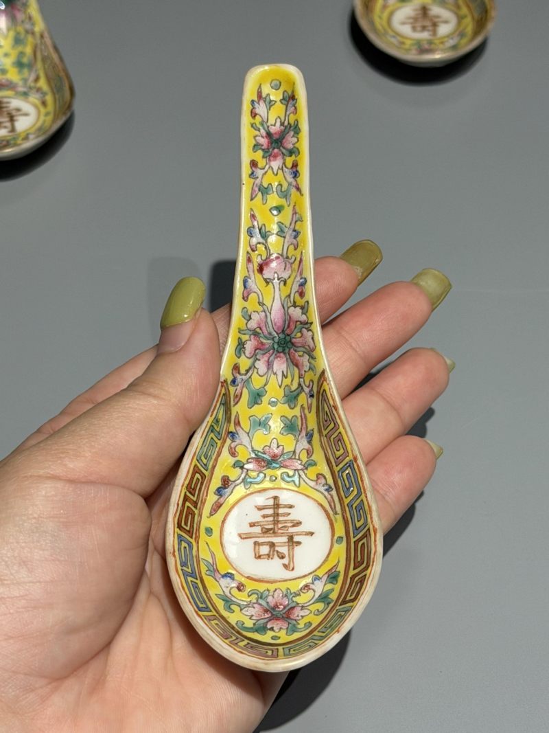    清光绪 黄地粉彩寿字纹勺子一组（四件） - 图5