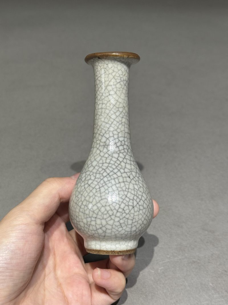    清早期 哥釉瓶、哥釉四方水盂一组两件 - 图4