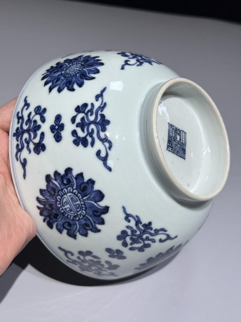    清乾隆 青花团寿纹碗 - 图5
