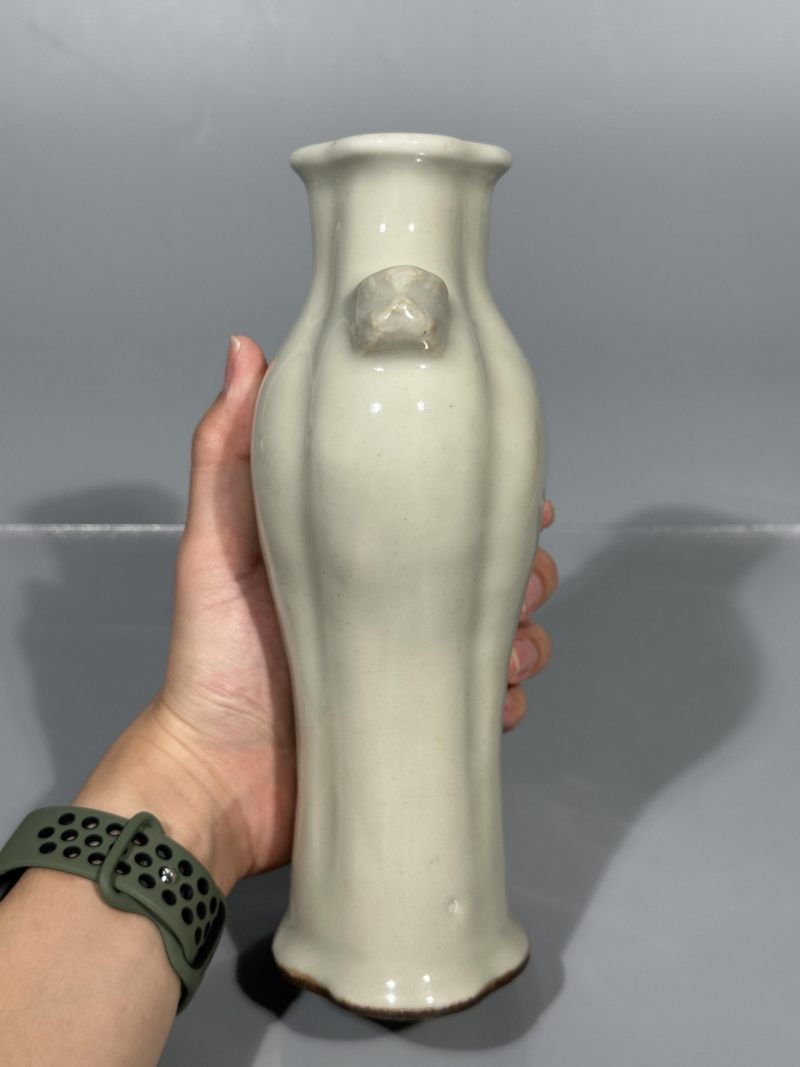    清乾隆 仿官釉海棠型兽耳瓶 - 图4