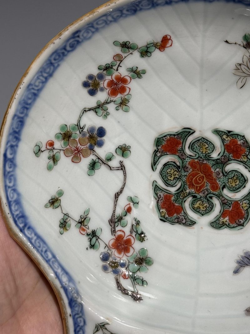    清康熙 五彩花卉贝壳形盘 - 图9