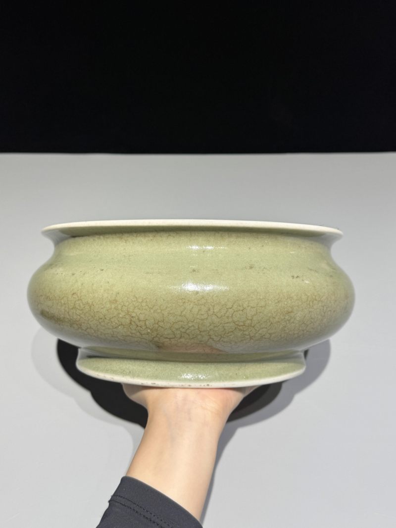   清乾隆 郎绿釉罗汉炉 - 图4