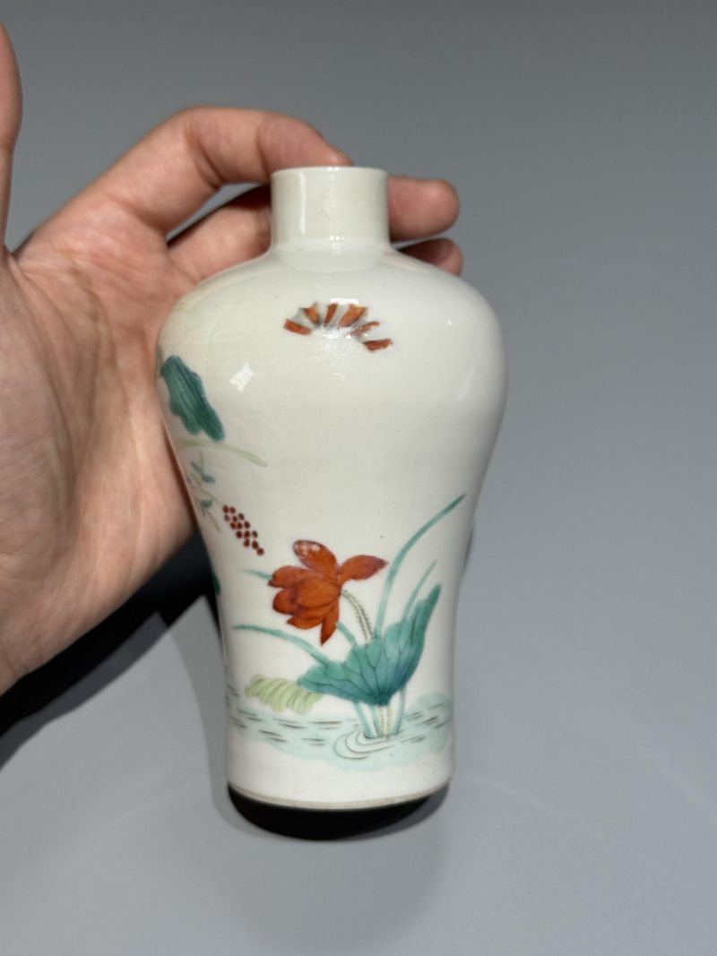    清晚期 粉彩花卉纹梅瓶 - 图5