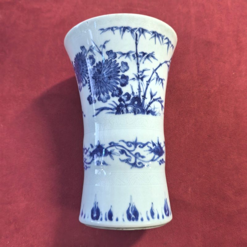 明晚期 青花竹菊燕蝶图笔筒 - 图6