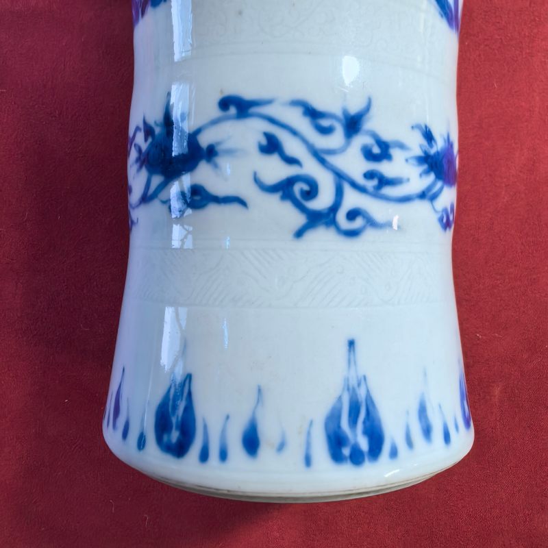 明晚期 青花竹菊燕蝶图笔筒 - 图9