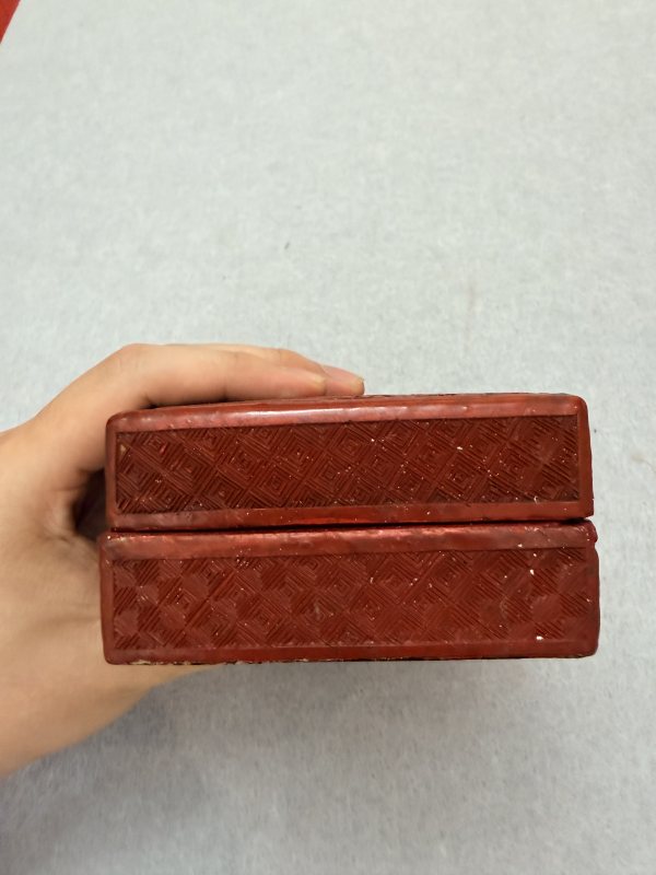 SF704 剔红人物方盒 - 图4