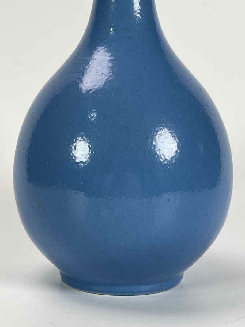 XYA055清晚期  天蓝釉胆瓶 - 图4