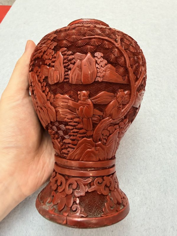 SF700 剔红人物梅瓶 - 图8
