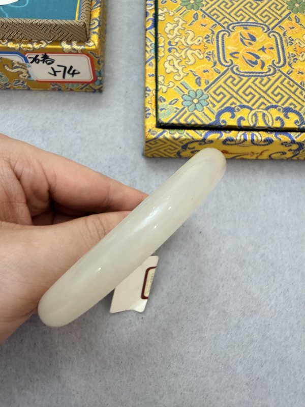 ZK434玉圆条手镯 - 图8