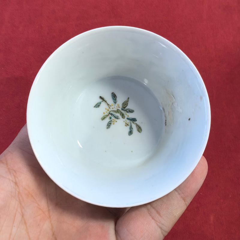 清 粉彩花卉纹马蹄杯 - 图6