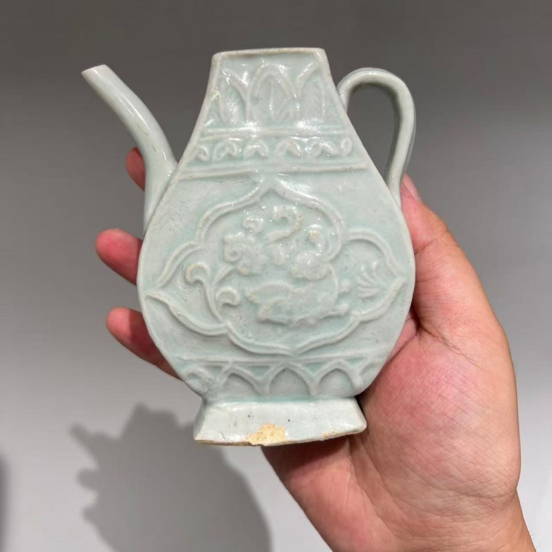 明代 卵白釉印花执壶 - 图4