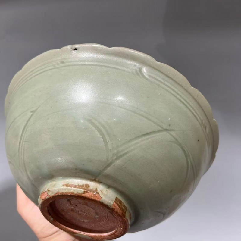 明代 龙泉窑梅子青釉内外工花口碗 - 图7