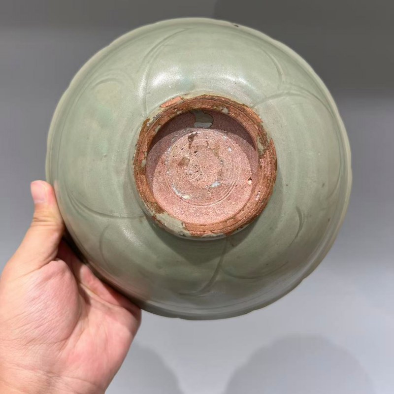 明代 龙泉窑梅子青釉内外工花口碗 - 图8