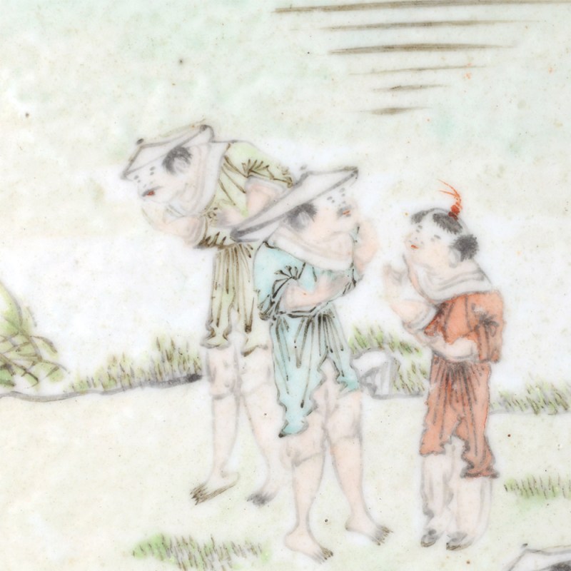 清光绪 浅绛彩山水人物纹插屏 - 图7