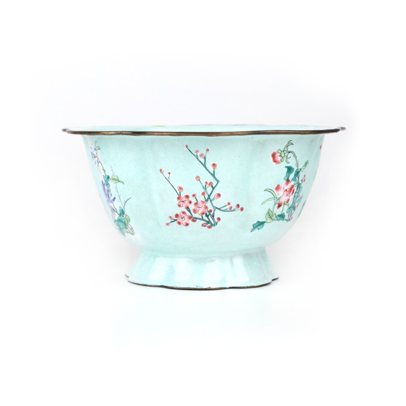 十九世纪 铜胎画珐琅花卉纹海棠形碗一对 - 图4