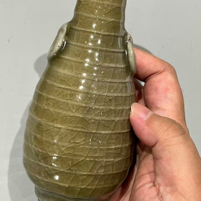 明代 龙泉窑青釉辅首弦纹瓶一对 - 图4