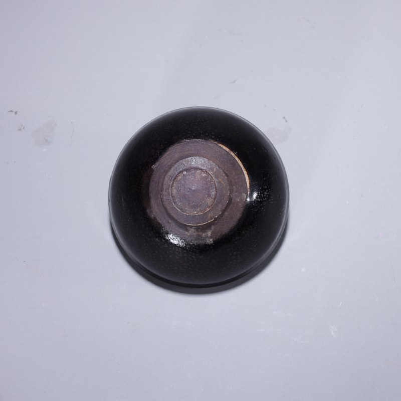 明代 黑釉油滴盏 - 图3