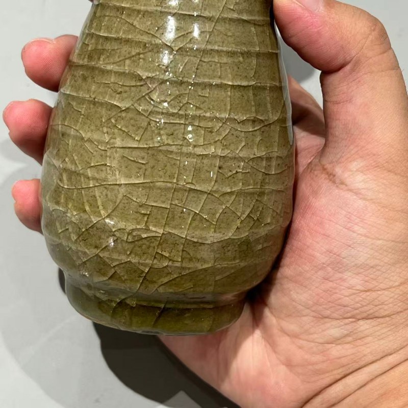 明代 龙泉窑青釉辅首弦纹瓶一对 - 图8