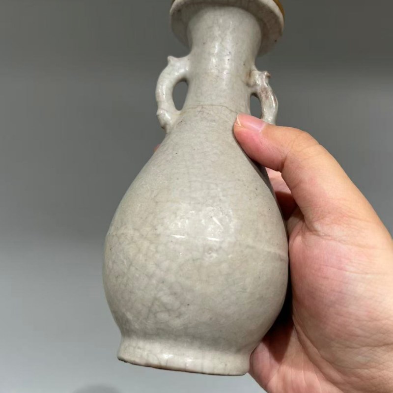 明代 龙泉窑灰青釉戟耳瓶 - 图8