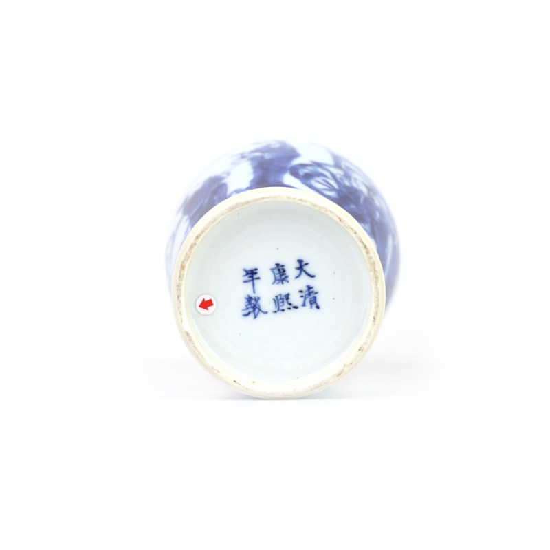 清康熙 青花西厢记故事纹小观音瓶 - 图6