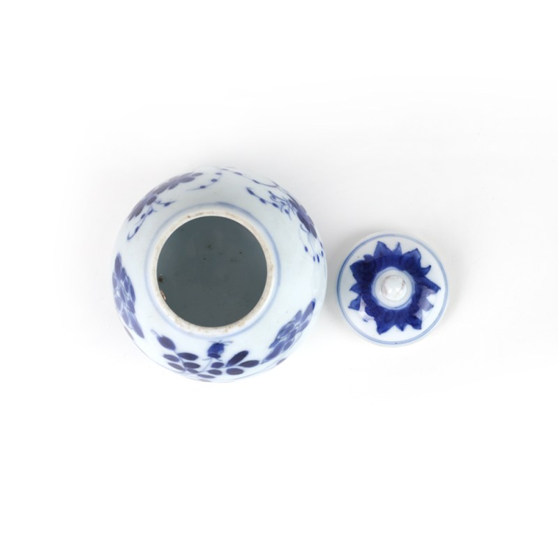 清康熙 青花花卉纹带盖鸡心水盂 - 图5