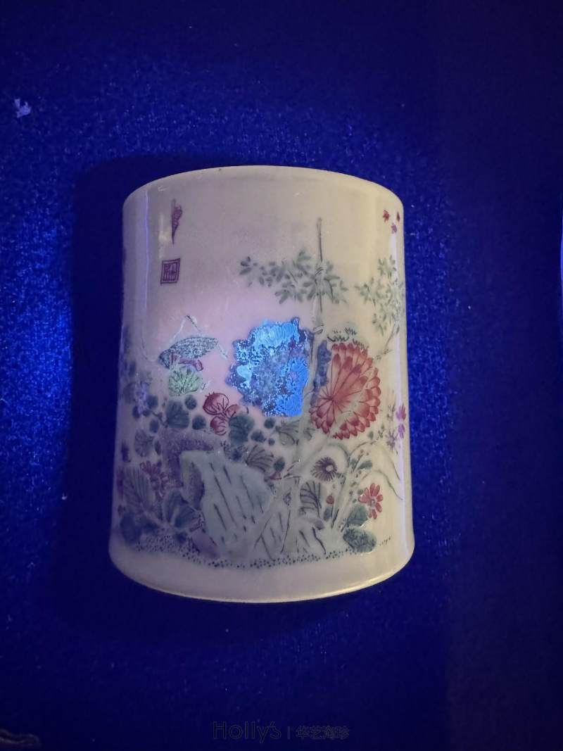 清康熙 五彩花蝶虫草图笔筒 - 图10
