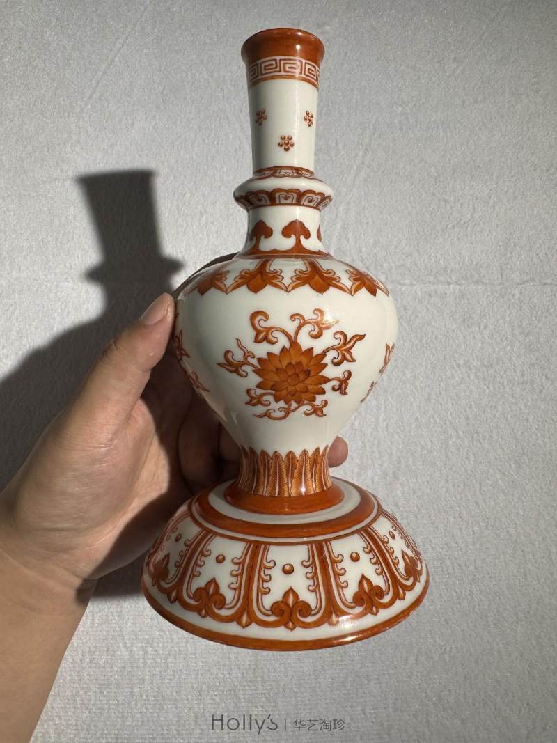 清乾隆 矾红彩甘露藏草瓶 - 图14