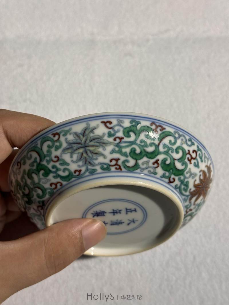清雍正 斗彩西番莲纹盘 （一对） - 图35