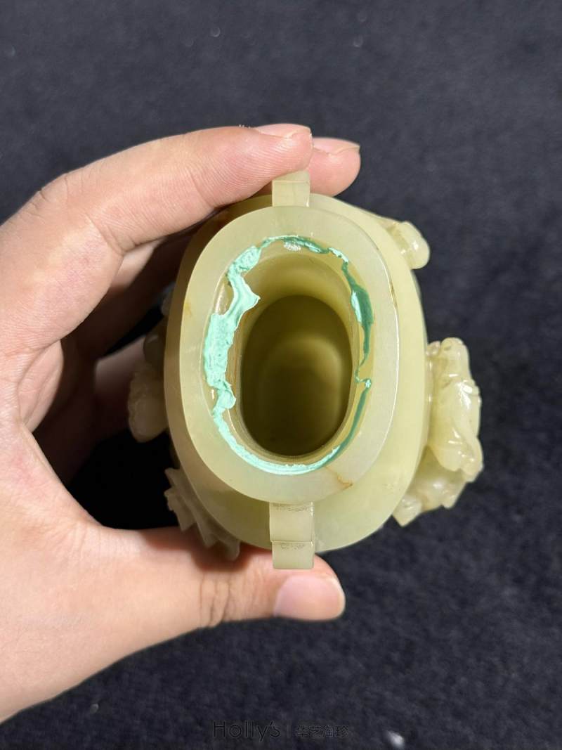 清乾隆 黄玉雕双龙赶珠盖瓶 - 图26