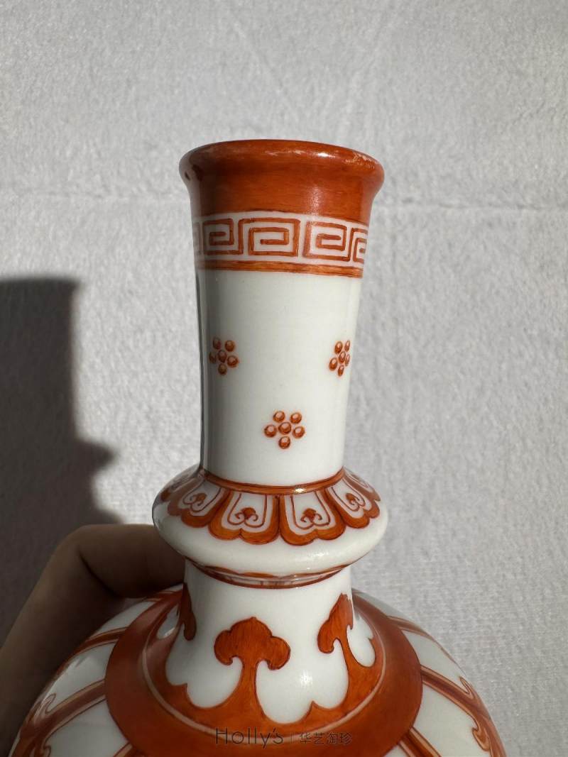 清乾隆 矾红彩甘露藏草瓶 - 图21