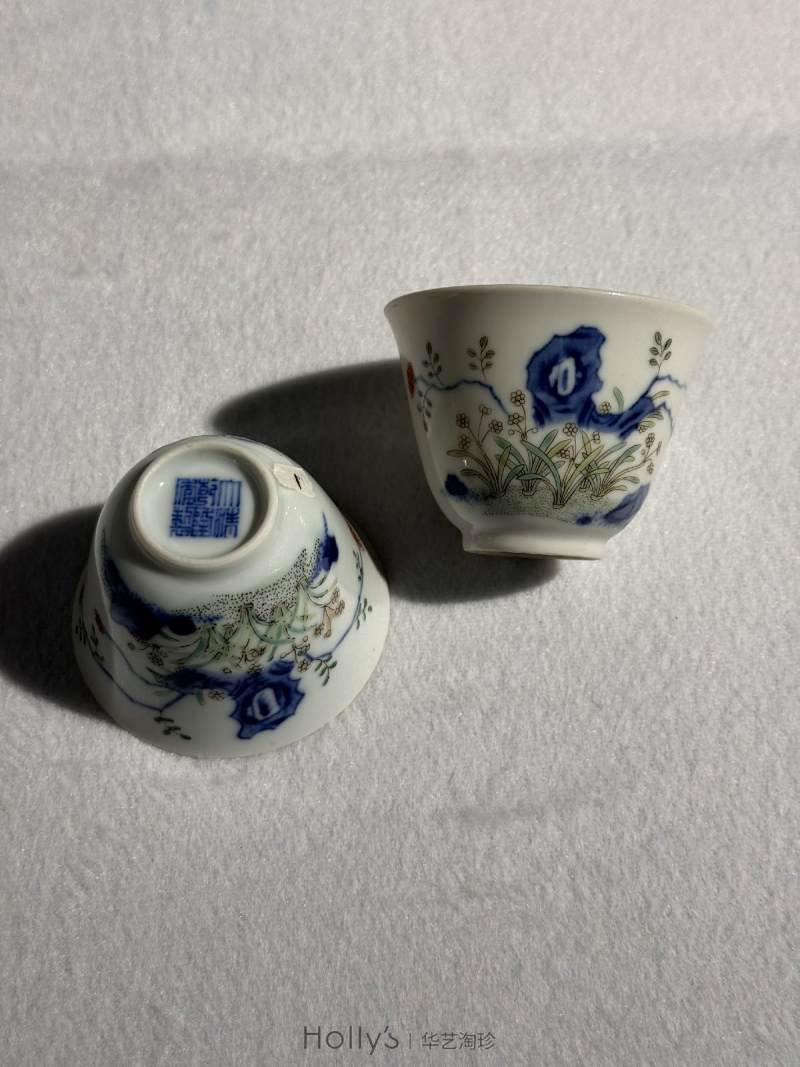 清乾隆 青花粉彩水仙纹花神杯 （一对） - 图22