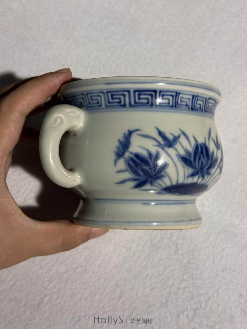 明成化 青花荷花纹象耳炉 - 图19