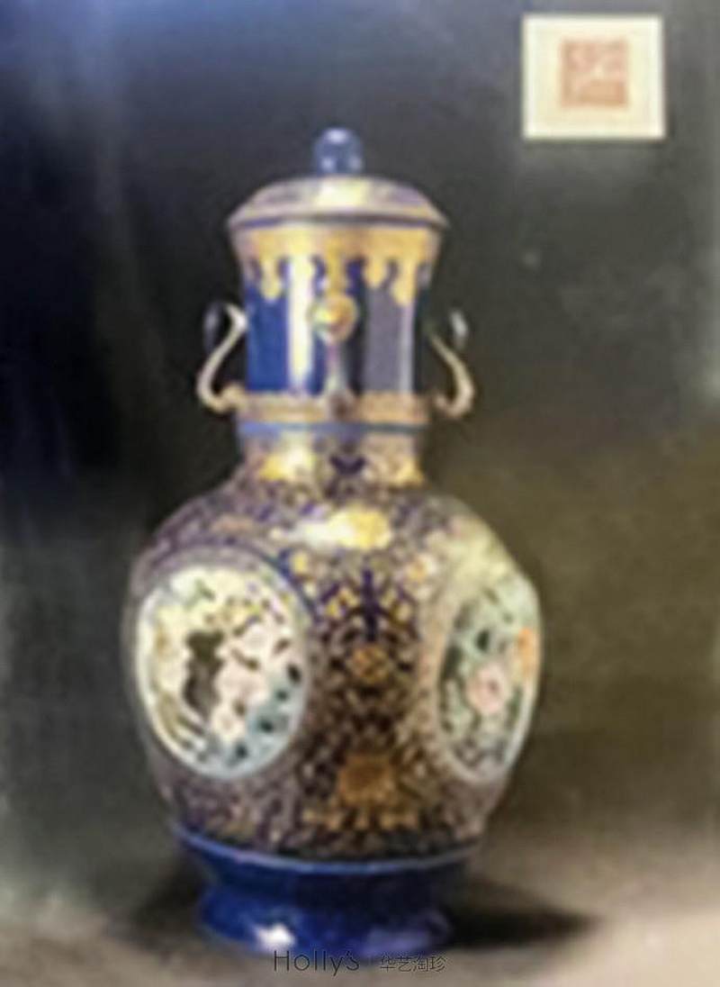 清乾隆 蓝地描金开光镂雕粉彩四季花卉套瓶 - 图52