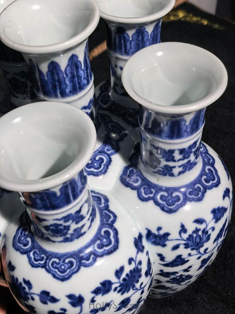清乾隆 唐窑青花缠枝花卉纹六孔瓶（配座） - 图61
