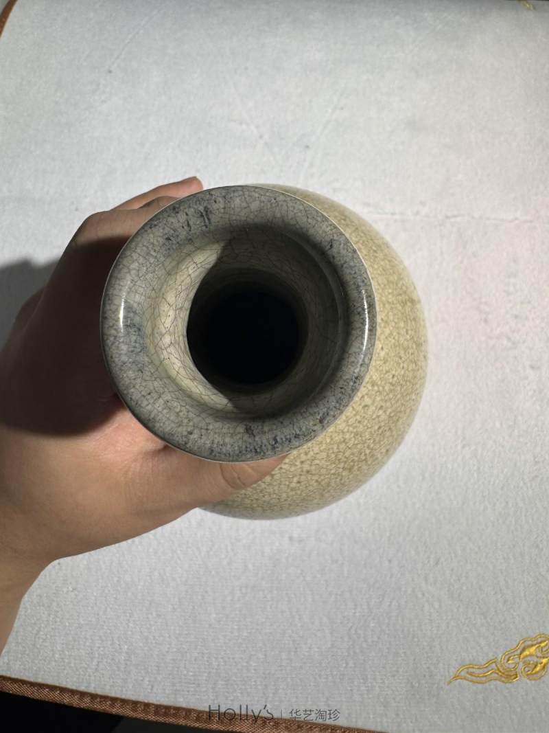 明 哥釉纸槌瓶（原配紫檀座） - 图16