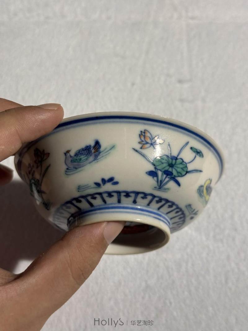 清雍正 斗彩荷塘鸳鸯纹茶园 - 图15