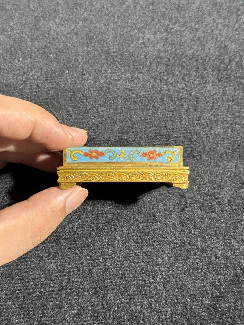 清乾隆 铜胎掐丝珐琅缠枝莲纹墨床 - 图19