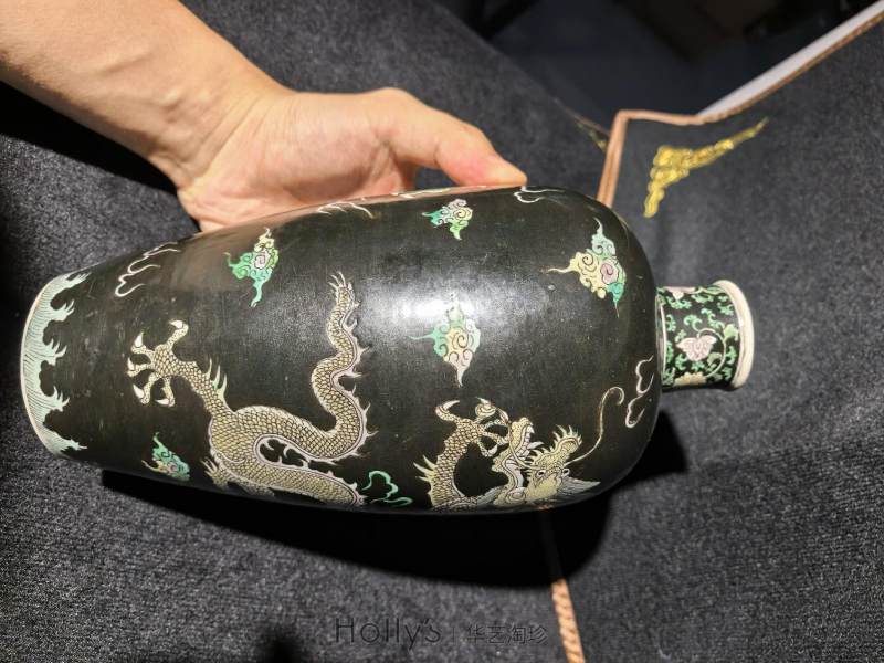 清康熙 臧窑乌金釉素三彩立龙莱菔尊 - 图42