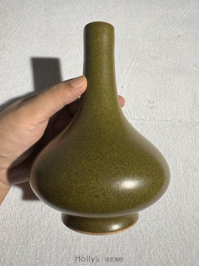 清雍正 茶叶末釉荸荠瓶 - 图9