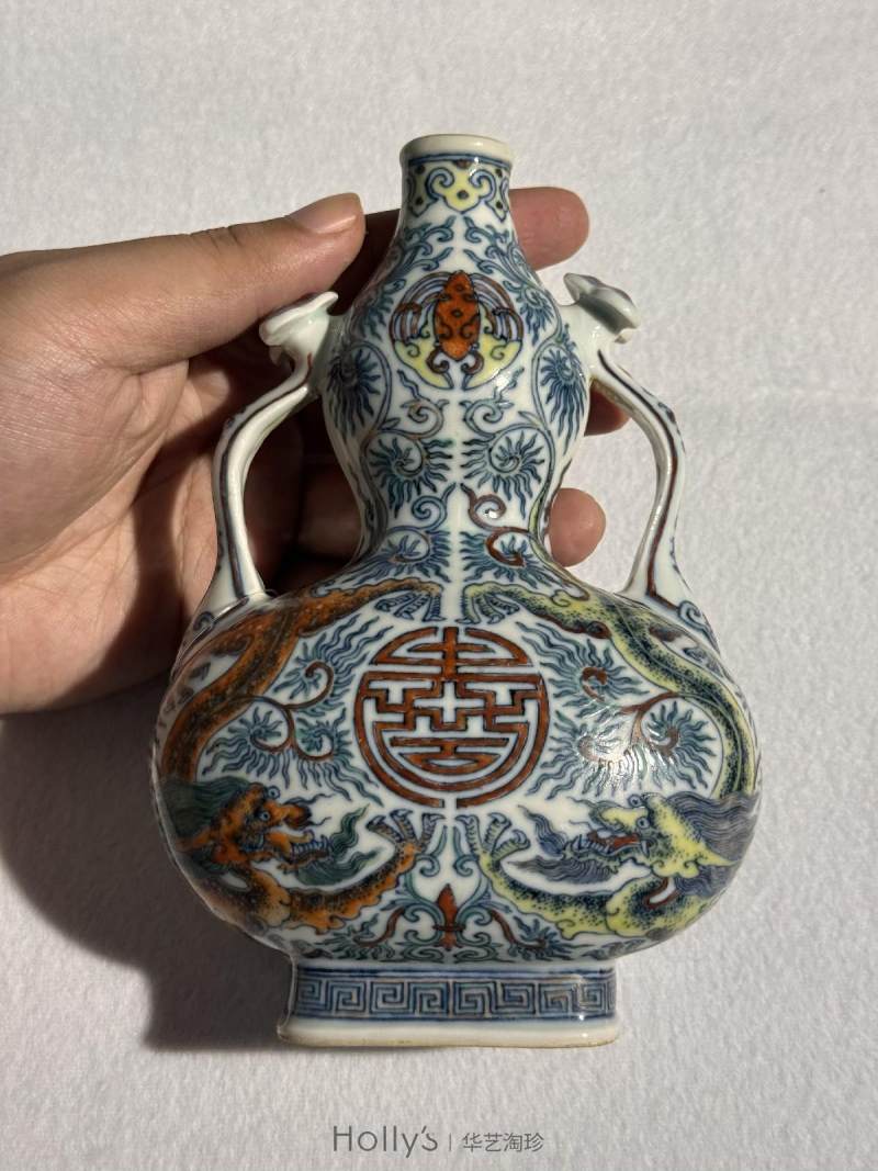 清嘉庆 斗彩双龙捧寿如意耳尊 （一对） - 图27