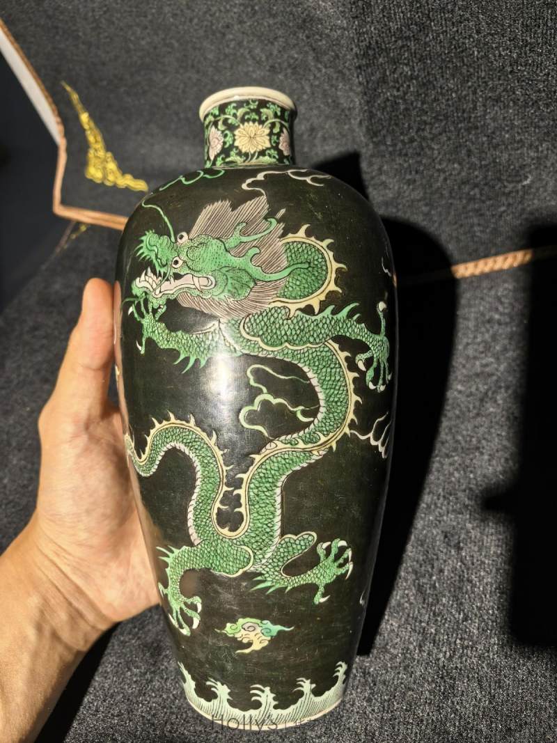 清康熙 臧窑乌金釉素三彩立龙莱菔尊 - 图45