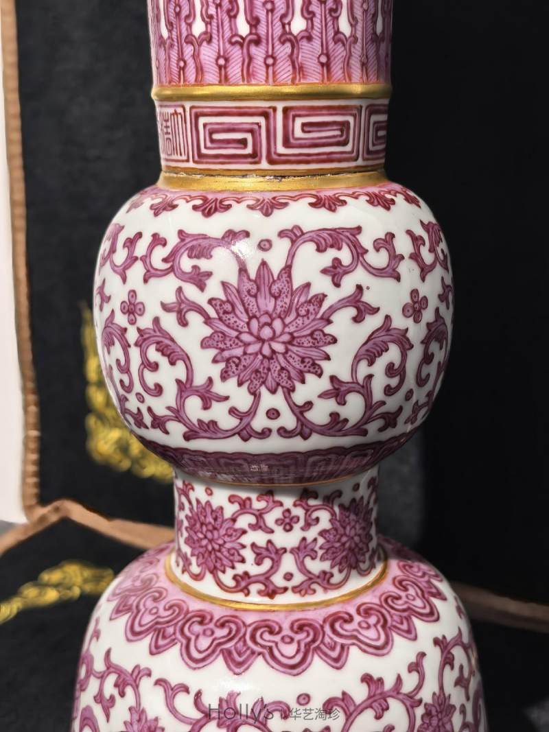 清乾隆 胭脂红彩八吉祥纹花觚 - 图35