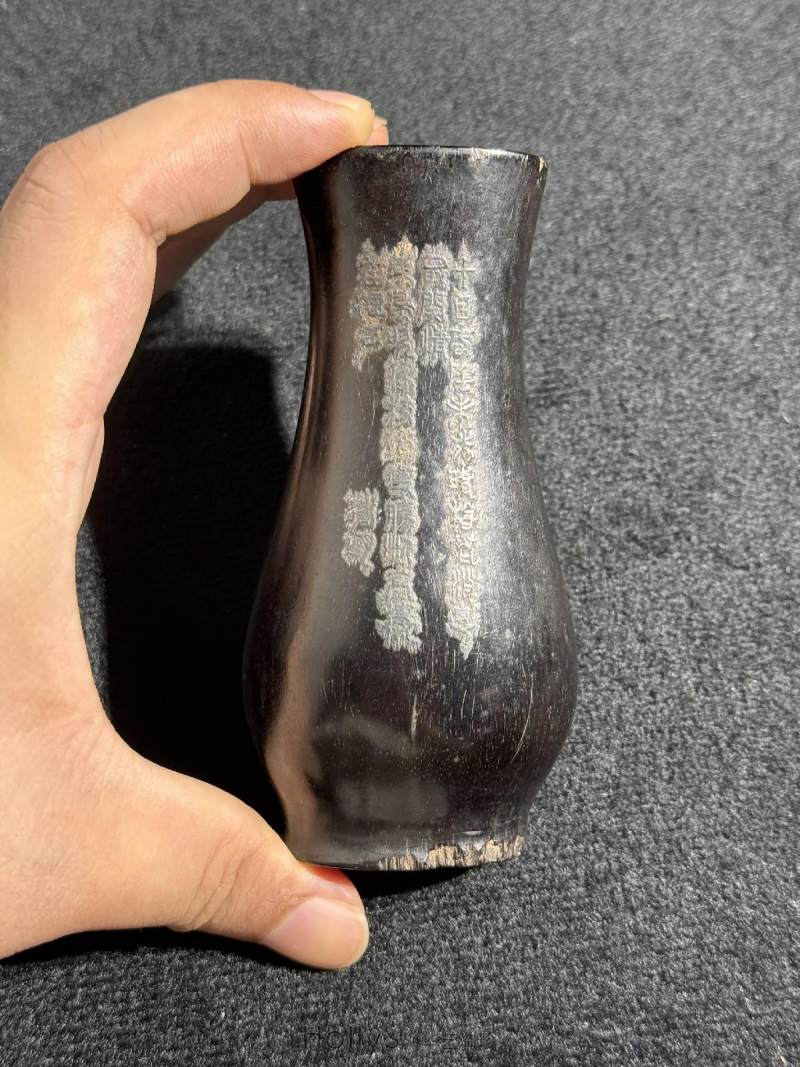 明 朱华制紫檀嵌百宝喜上眉梢诗文瓶 - 图19