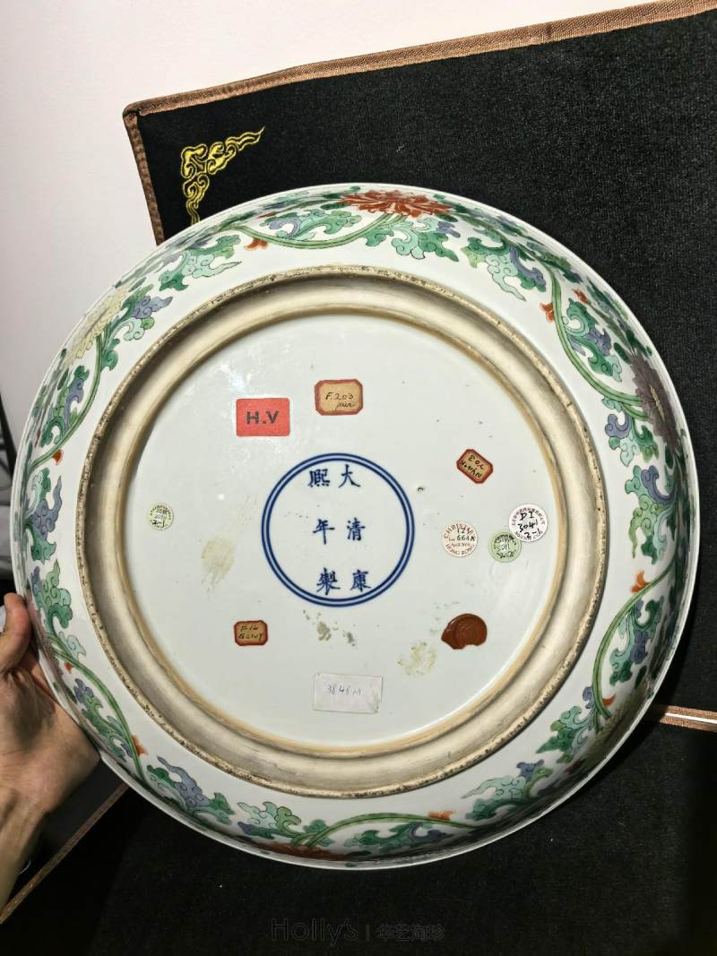 清康熙 五彩缠枝九莲纹大盘 （一对） - 图64