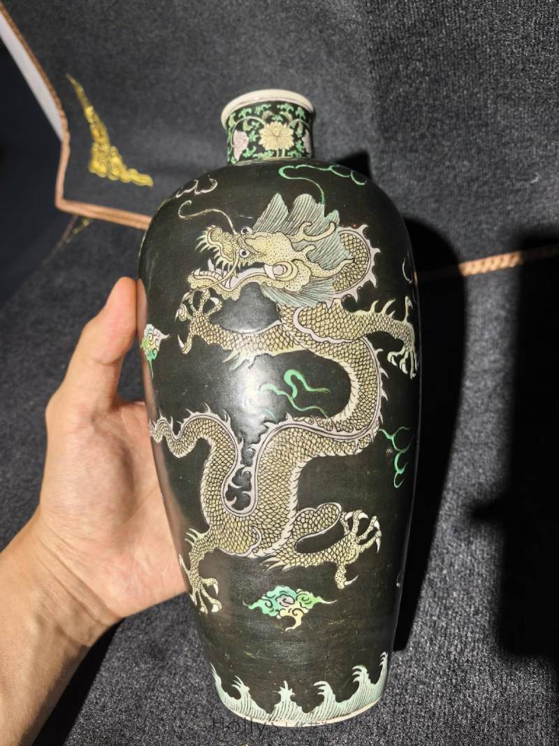清康熙 臧窑乌金釉素三彩立龙莱菔尊 - 图49