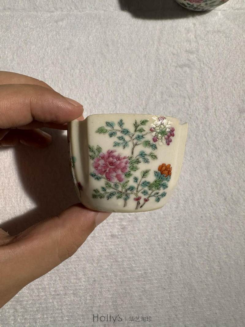 清嘉庆 粉彩四季花卉倭角杯 （一对） - 图14