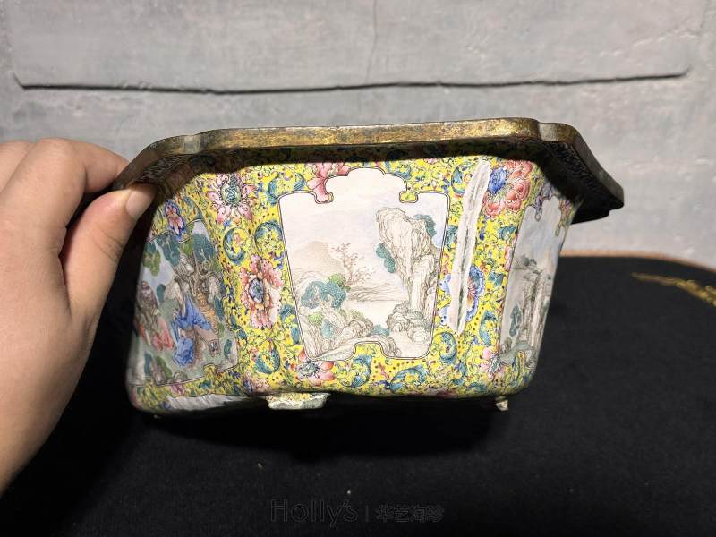 清雍正 「唐金堂」风格铜胎画珐琅开光高士山水图花盆 - 图15