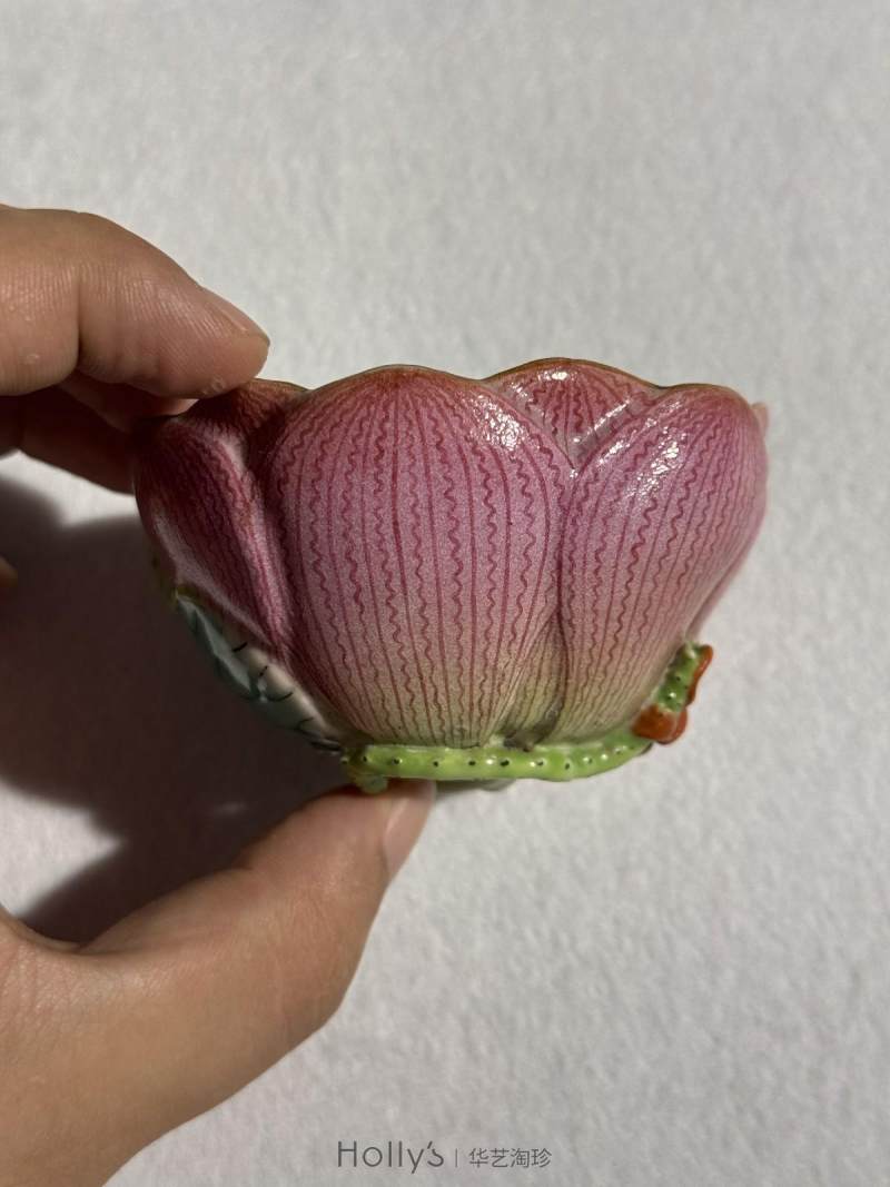 清乾隆 粉彩荷花形象生瓷杯 - 图16