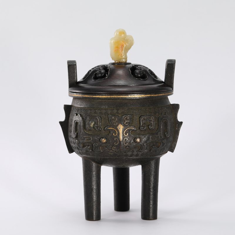 明 铜错金饕餮纹鼎式炉 - 图3