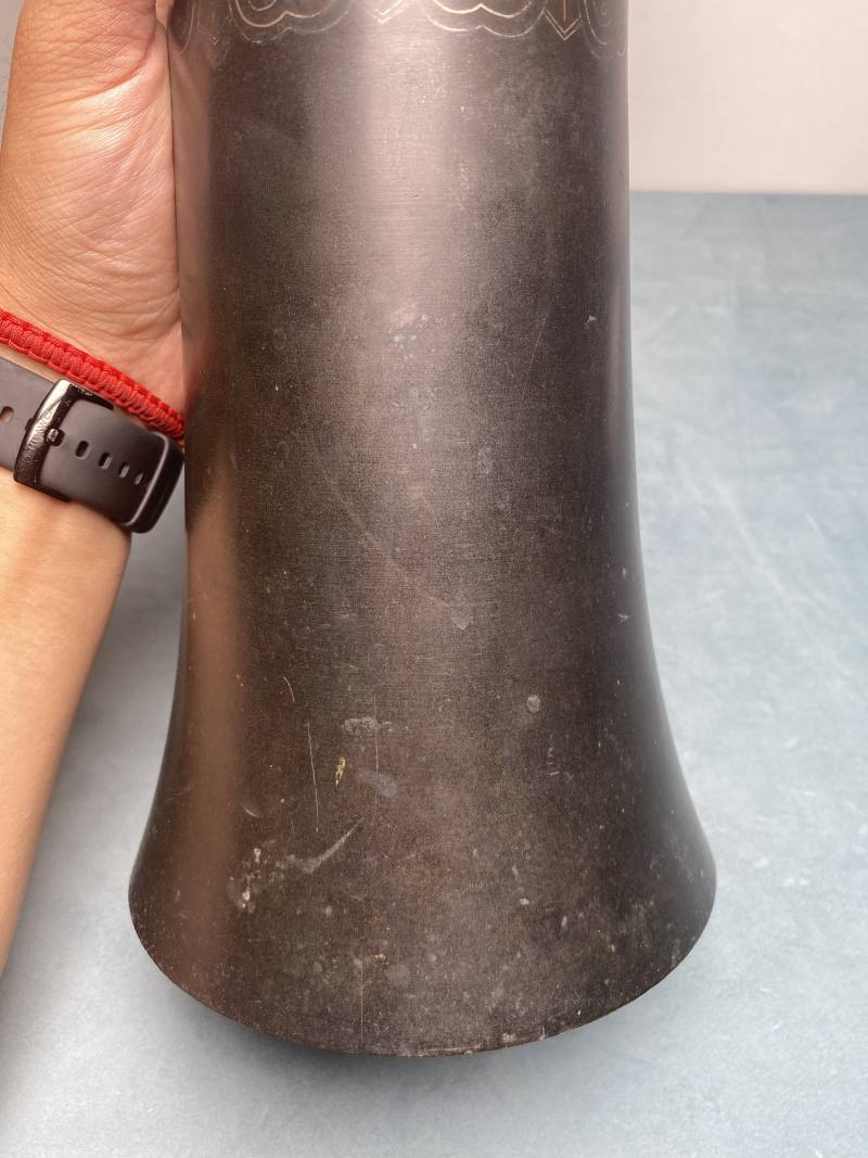 清 铜错银莲瓣纹花觚 - 图9